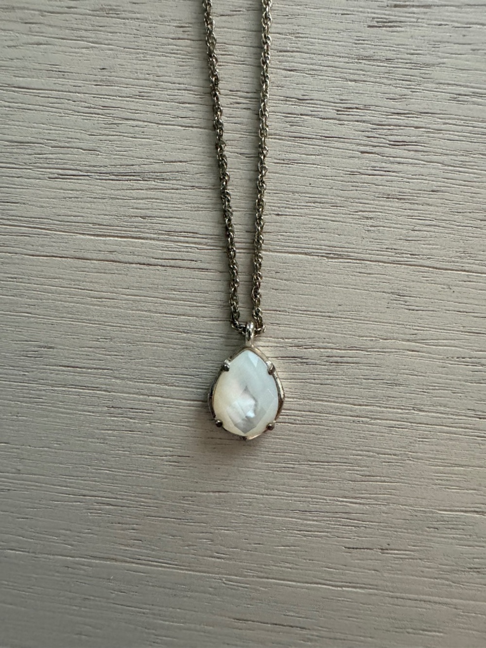 Kendra Scott Teardrop Mother of Pearl Necklace